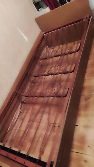 həyət evlərinə internet: Diqqət krivat tam işlək .setkalı .sovet malı.cix möhkəm.30 man — 6