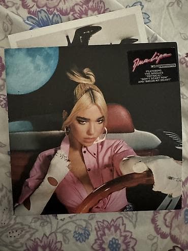 Dua Lipa - Future Nostalgia (Оригинал) Продается оригинальный lalafo.az -da Dua Lipa - Future Nostalgia (Оригинал) Продается оригинальный