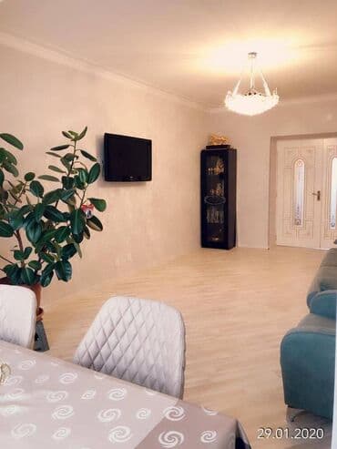 4 mikrorayonda satilan menziller: Bakı, 3 otaqlı, Köhnə tikili, m. Neftçilər, 82 kv. m — 4