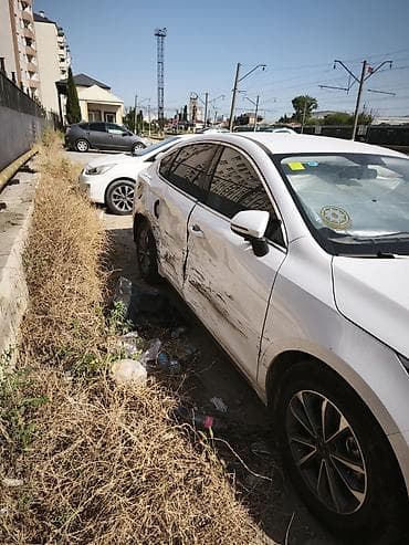 baki crossover: BYD Destroyer 05: 1.5 l | 2025 il 50000 km Sedan — 5