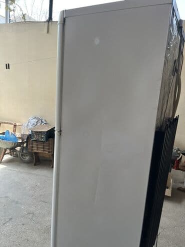 Техника для приготовления еды: Б/у 2 двери Indesit Холодильник Продажа, цвет - Белый, С колесиками — 3