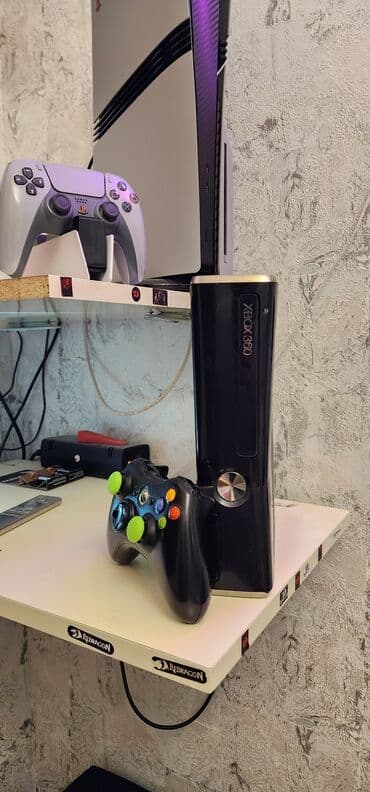 xbox 360 oyunu: Xbox 360 Limited Edition Parlaq Korpusta Limit Sayda Buraxilib Icinde — 2