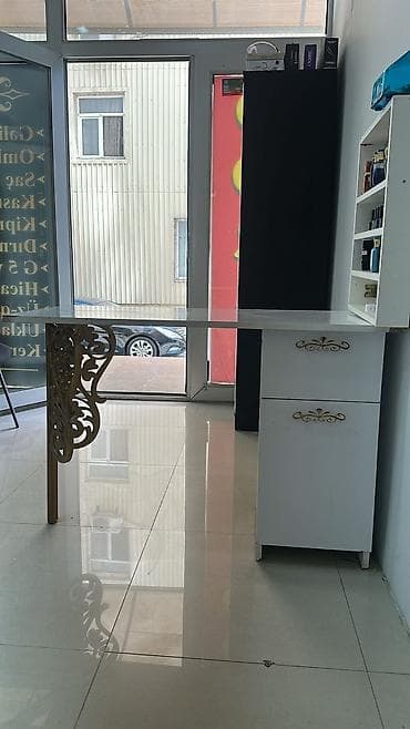 salon dolab: Manikür masası satılır 80 manat skafi asilmayib.tezedi demek olar. 80 — 2