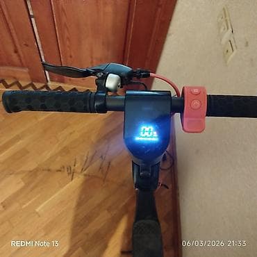 samokat satisi: İşlənmiş Elektrik samokat 10", 251 - 350 Vt, 26 - 35 km/s, Pulsuz çatdırılma — 1