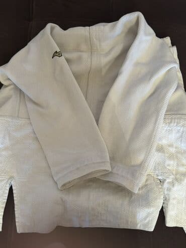 saat işlənmiş: İdman dəsti, rəng - Ağ — 3