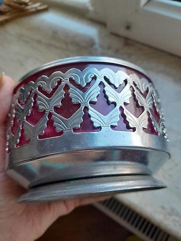 Mətbəx aksesuarları: Набор мельхиоровый СССР, поднос, подстаканники и сахарница. Цена 100 — 5