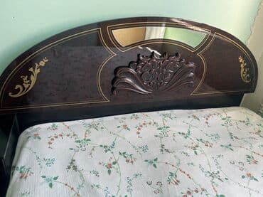 бу кровати: Б/у, Двуспальная кровать, Без подьемного механизма, С матрасом, Без выдвижных ящиков — 6