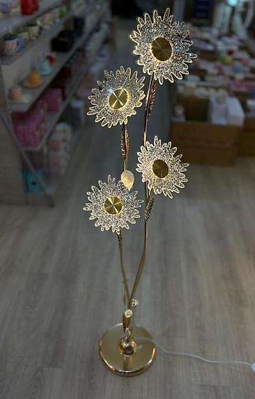 Dekorativ döşəmə lampası – “çiçək” dizaynlı - Növ: Döşəmə lampası -