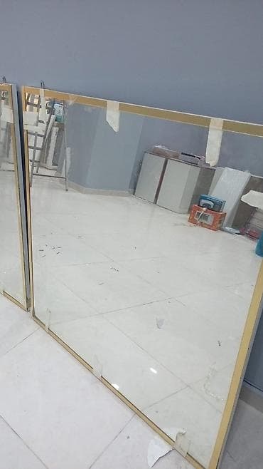 Gözellik salonu ucun güzgü 1m×1m.ve dolab.heresinnen 2 eded lalafo.az -da Gözellik salonu ucun güzgü 1m×1m.ve dolab.heresinnen 2 eded