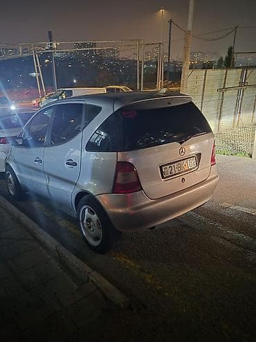 mersedes titanik: Mercedes-Benz A-Class (W168) həcmli şəhər hetçbeki - Korpus: 5 qapılı — 3