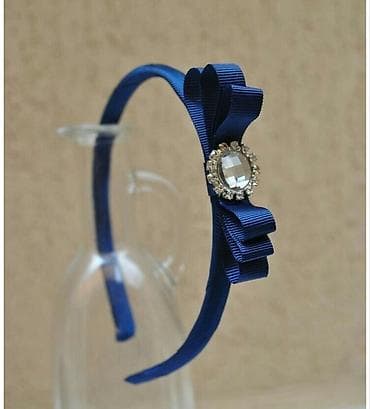 manken sac: Sifarişlə hazirlanir.Oglanlara qalstuk qızlara bantik,abadok dəst — 2