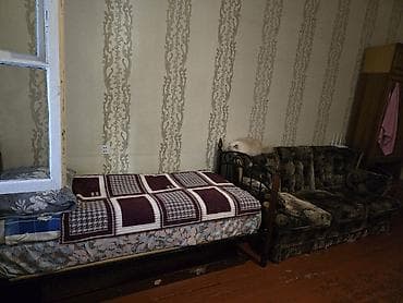 EVDƏ BİR NƏFƏR OĞLAN QALIR ( 25 YAŞ) BİR NƏFƏR OĞLAN AXTARILIR. Ev — 6