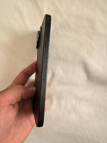 apple 13 mini ikinci el: IPhone 16 Pro Max, 256 GB, Black Titanium — 4