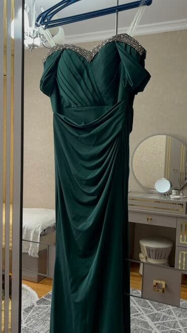 atlas köynəklər: Ziyafət donu, Maksi, S — 1