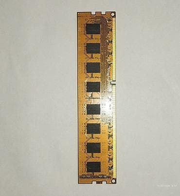 islenmis noutbuklar: Operativ yaddaş (RAM) 4 GB, 1333 Mhz, DDR3, PC üçün — 2