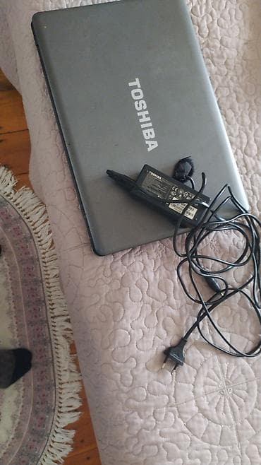 notebook çanta: Toshiba noutbuk + orijinal adapter və çanta - Brend/model: Toshiba — 1