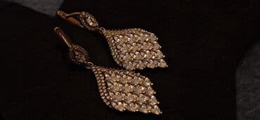 qizlar ucun toy paltarlari: Qızıl suyuna salınmış Zərif daş-qaşlı sırğalar. svarovskiy qaşlarla — 6