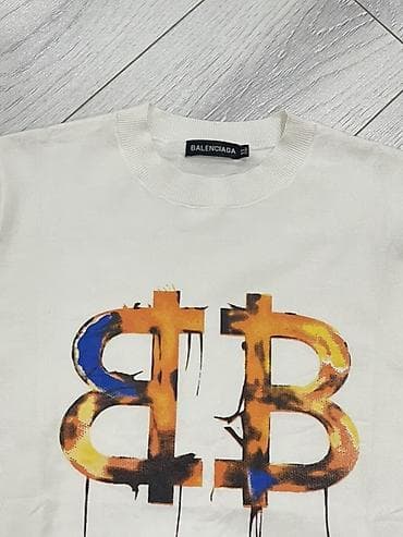 ag xalat: Balenciaga kişi sviteri Tam arginal bir defe olsun geynilbiyib — 2