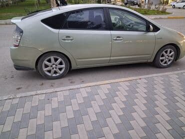 турбо аз подержанные автомобили таеота приюс аренд: Toyota Prius Hybrid – gümüşü/yaşıl rəngli liftback Xüsusiyyətlər: - — 3