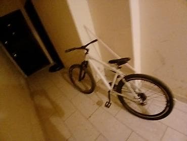 velosipedlər isma: Şəhər və off-road gəzintiləri üçün praktik velosiped - Rəng: ağ — 1