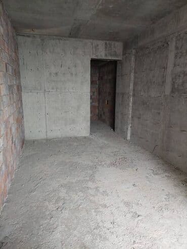 1 otaqlı kohnə tikili: 1 otaqlı, Yeni tikili, 80 kv. m — 3