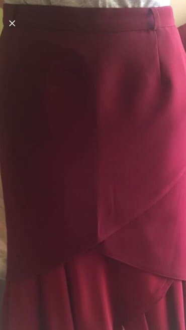 детские выпускные костюмы: Kostyum destdir bordo rengdi. Baha alinib turkiyenindi. Etek ayaq — 3