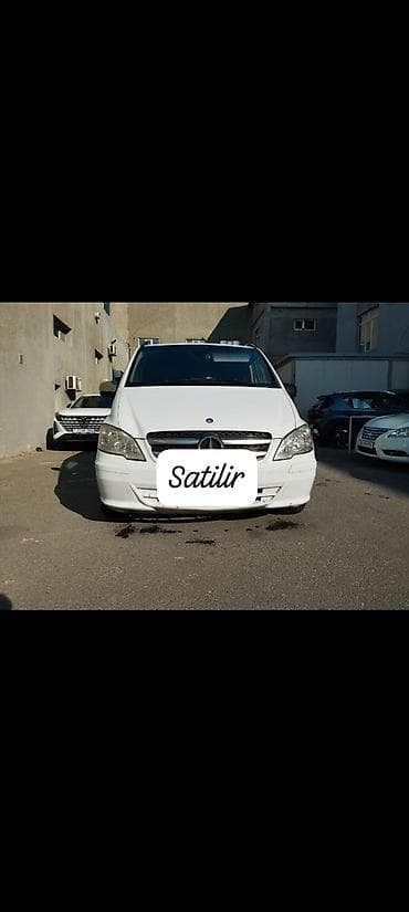 220 mercedes: Mercedes-Benz Vito: 2.2 l | 2010 il Van/Minivan — 2