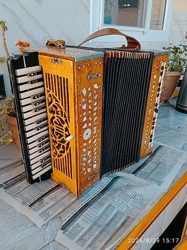 akustik gitara qiymetleri: Zakaz toy qarmon pramoy qirifdi icinde Alman istehsalı olan 31 — 9