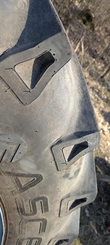 te 25 traktor: 89 zun arxa tekerleridi 80 faiz şpornan cütü 700 manat — 5