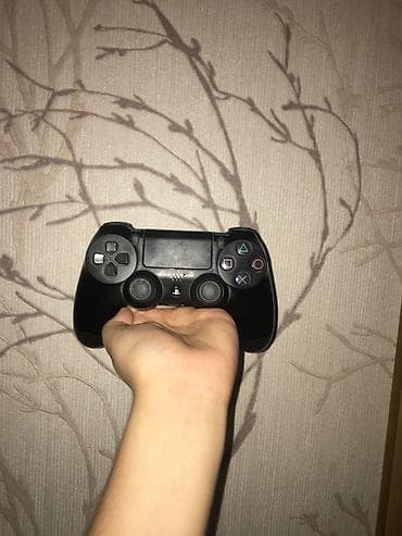 plesteysin: Sony PlayStation 4Fat (PS4) oyun konsolu + 1 ədəd DualShock 4 pultu+1 — 2