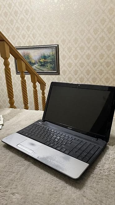 notbuk çantaları: Acer noutbuk Real alıcıya endirim olacaq Xüsusiyyətlər: - Ekran: 15.6" — 1