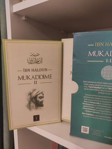 всеобщая история анар исаев: İbn Xəldunun "Müqəddimə" əsəri iki cilddən ibarət kitab dəstidir. Bu — 3