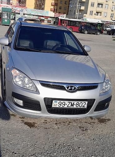 Hyundai i30: 1.6 l | 2007 il Hetçbek