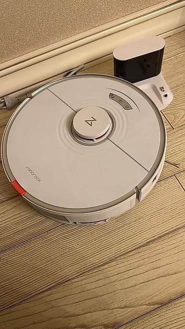 Robot tozsoran. 1-2 dəfə istifadə olunub. Tezedir. Köçlə bağlı satılır