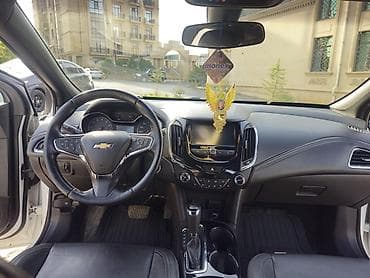 chevrolet salon: Chevrolet Cruze Hatchback (ağ rəng) - Kuzov: 5 qapılı hatchback — 8