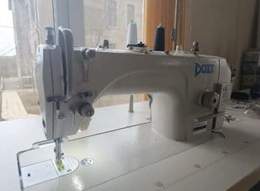 Tikiş maşını 400 manat Çox səliqəli istifadə olunub, tam işlək