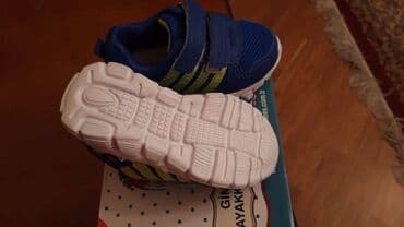 krasofkalar qiz ucun: Krossovka, Oğlan üçün, 21 — 4