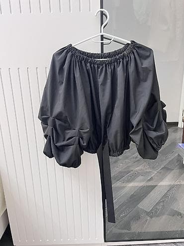 topdan geyim: Qara rəngli dizayn top – həcimli, balon effektli - Model: qara — 1