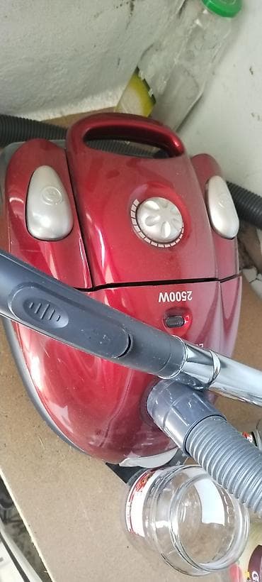 Tozsoran – 2500W Xüsusiyyətlər: - 2500W güc (korpus üzərində qeyd