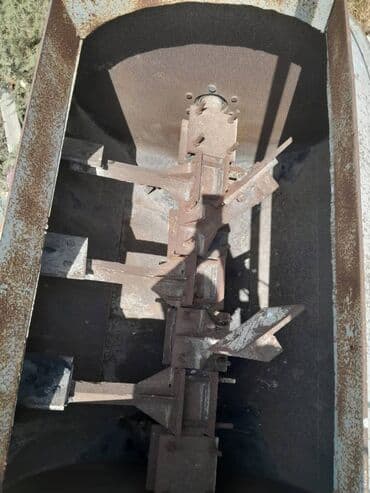 80 kub: Beton meşalka,qarışıdırıcı.1 kubluq.
mikser.qarisdirici.mesalka — 4