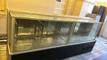 Ticarət tərəziləri: Vitrin soyuducu satilir.Ölçü 2.40dir. super veziyyetdedir. 6 ayda — 1