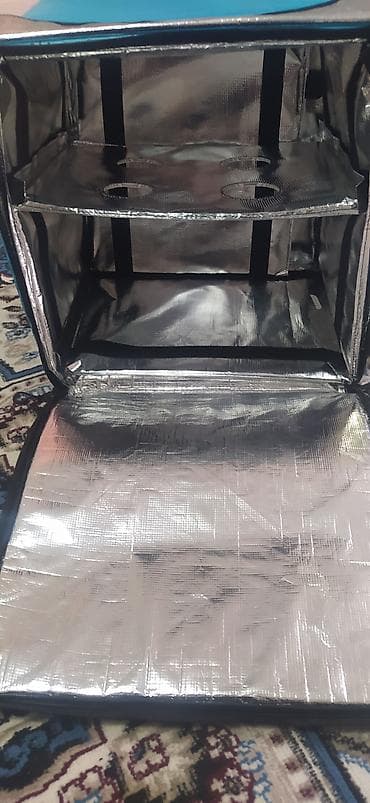 Wolt Partner termal çatdırılma çantası - Rəng: mavi, üzərində “Wolt