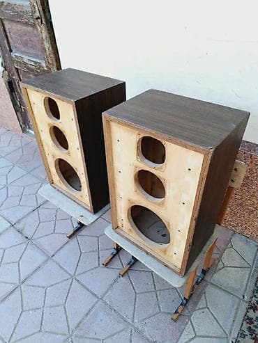 2106 dinama: Akustik qutular cütü 30azn ünvan Binə qəsəbəsində vatsap var — 8