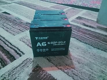 Gel akulmyator 20 amperdir üç ədəddir razılaşma yolu ilə skuterimin
