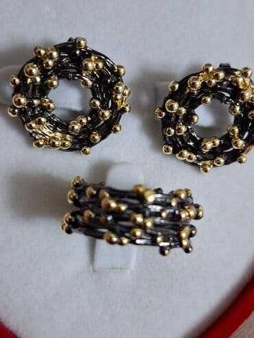 kişilər üçün vizitka qabı: Gumush komplekt
S925 — 5