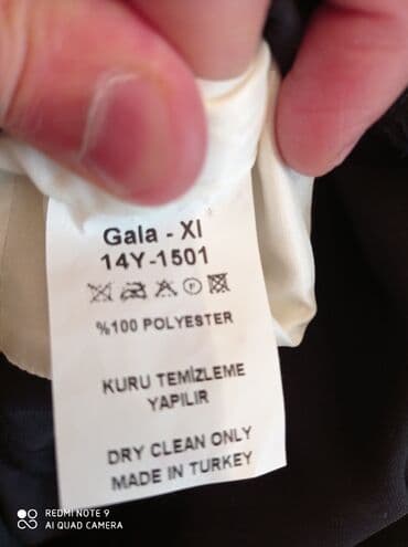 ağ sarucka: Məhsul: Qadın ziyafət dəsti – “Cengiz Aktürk” brendi Təsvir: - İki — 5