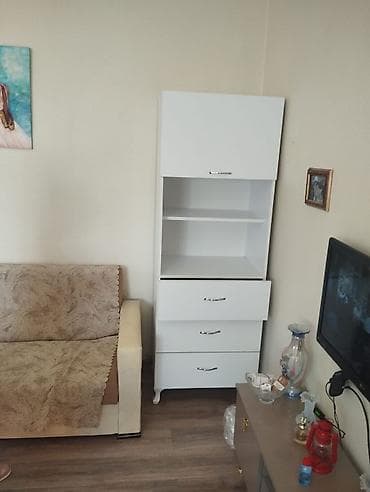 şfanerlər: 3 qapılı, Güzgülü, Ağ, Digər material, Açılan, Düz dolab — 6