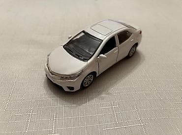 chevrolet oyuncaq maşınlar: Ağ rəngli sedan tipli metal oyuncaq avtomobil modeli - Realistik — 2