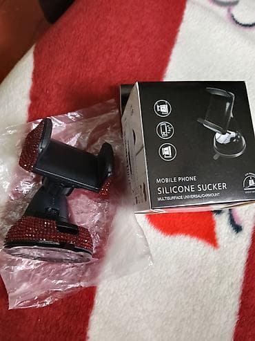 masın: Qırmızı kristallarla bəzədilmiş universal avtomobil telefon tutacağı — 4