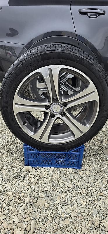 ag qara niva: Disk təkər Mercedes-Benz 245 / 45 / R 18, 5 Boltlu — 2